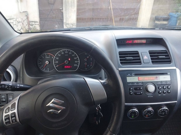 Suzuki SX4 elad