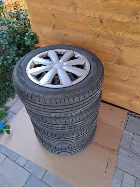 Suzuki SX4 gyári acélfelni nyári Hankook gumival - 16"