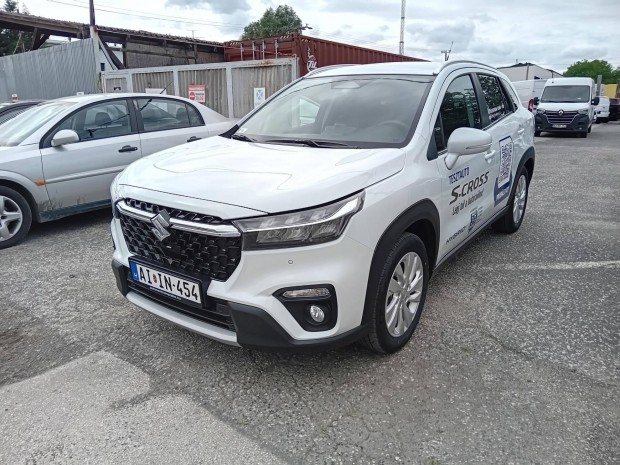 Suzuki S-Cross 1.4 Hybrid GL+ 4WD Belső használ...