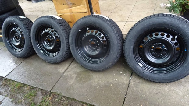 Suzuki S-Cross aclfelnis szerelt tlikerk 215/60r16 Sebring tligumi