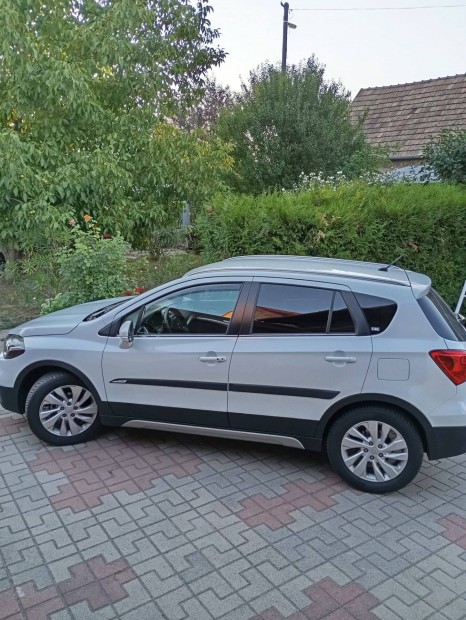 Suzuki S-cros eladó
