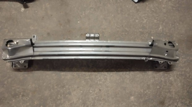 Suzuki S-cross l�kh�r�t� merevit�