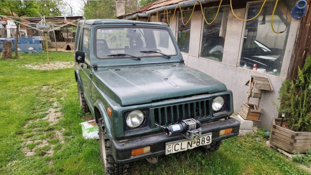 Suzuki Samurai