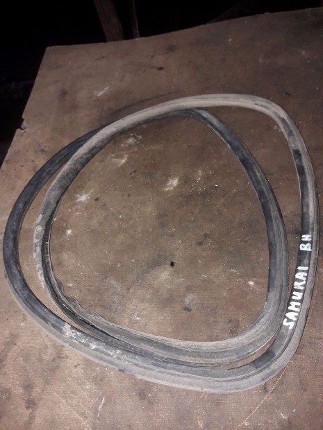 Suzuki Samurai Bal H�ts� Ablak Gumik�der