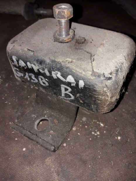 Suzuki Samurai Bal Motortart� Bak