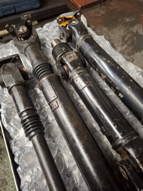 Suzuki Samurai kardntengely