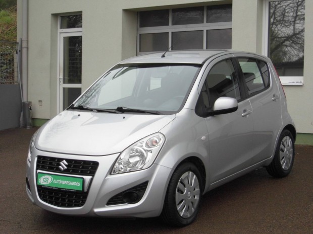 Suzuki Splash 1.2 GLX+ CD AC MP3 Szervizkönyv-K...