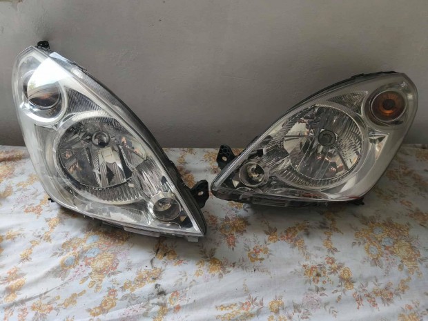 Suzuki Splash bal , jobb els fnyszr