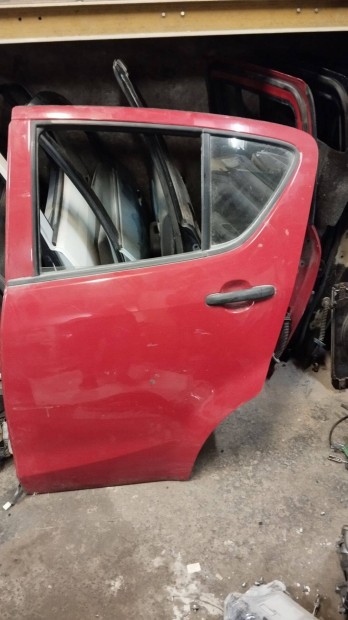 Suzuki Splash bal hátsó ajtó