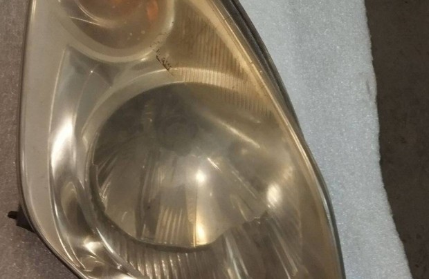 Suzuki Splash jobb els� f�nysz�r�