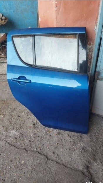 Suzuki Splash jobb hátsó ajtó