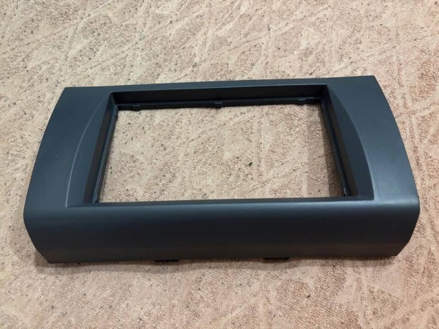 Suzuki Swift 05-10 1/2 DIN fejegysg bept keret