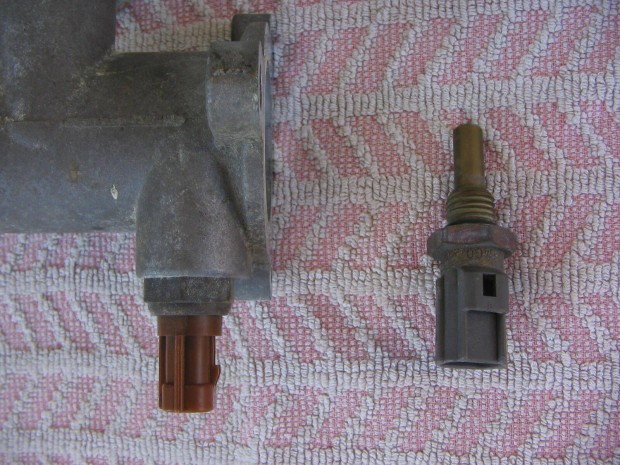 Suzuki Swift 05-2010 v�z h�m�rs�klet jelad� �rz�kel� gy�ri