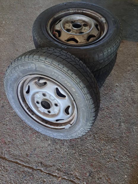 Suzuki Swift 13-as felni eladó Komáromban