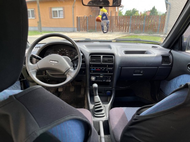 Suzuki Swift 1.0 GL