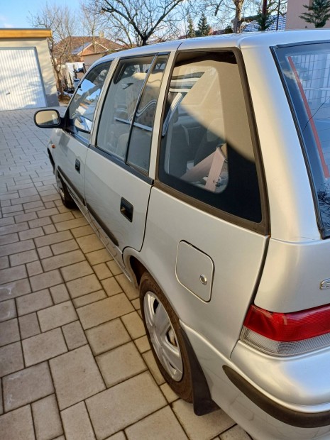 Suzuki Swift 1.0 Gl silver