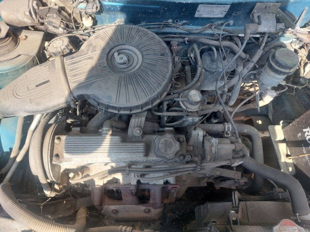 Suzuki Swift 1.0 komplett motor G10A