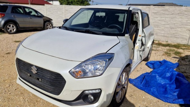 Suzuki Swift 1.2 Dualjet GL+ 103500km!Sérűlt!