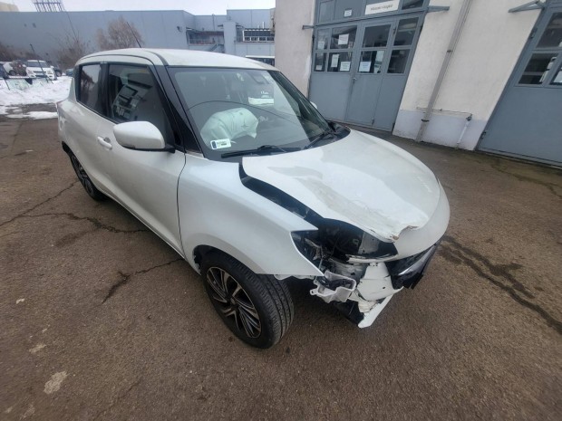 Suzuki Swift 1.2 Dualjet Hybrid GL+ Indul! 4315...