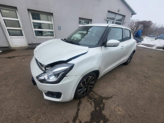 Suzuki Swift 1.2 Dualjet Hybrid GL+ Indul! 4315...