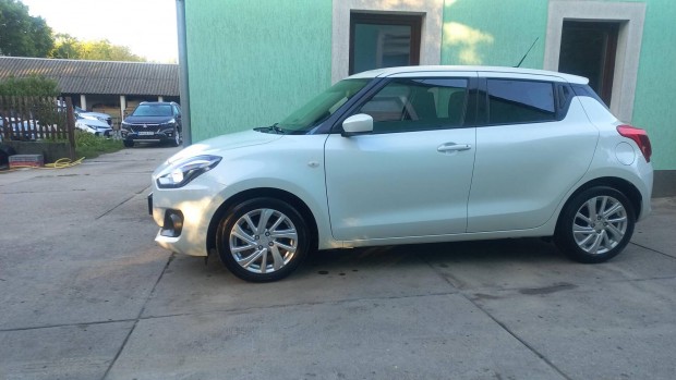 Suzuki Swift 1.2 Dualjet Hybrid GL+ Magyarorszá...