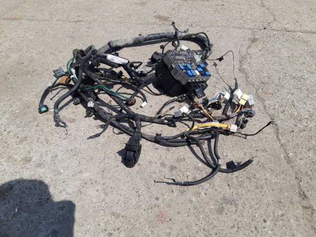 Suzuki Swift 1.2 biztos�t�k t�bla