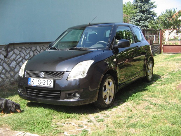 Suzuki Swift 1.3GS Sok extrval elad!