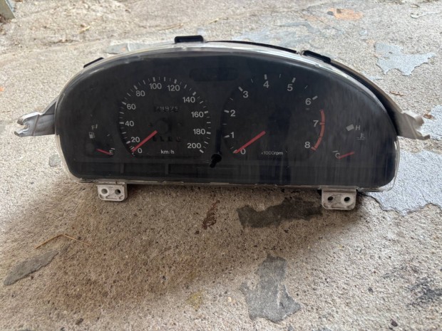 Suzuki Swift 1.3 8v km óra g13ba