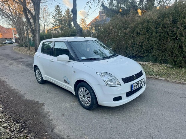 Suzuki Swift 1.3 GC AC