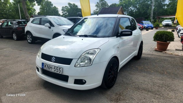 Suzuki Swift 1.3 GC AC