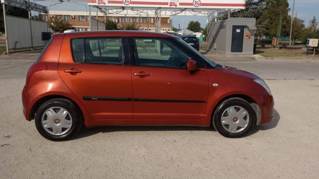 Suzuki Swift 1.3 GLX 180e km, friss mszakival 1.2 mFt