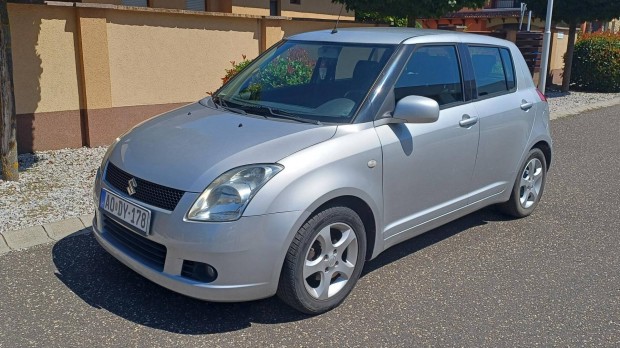 Suzuki Swift 1.3 GLX Android -lsfts