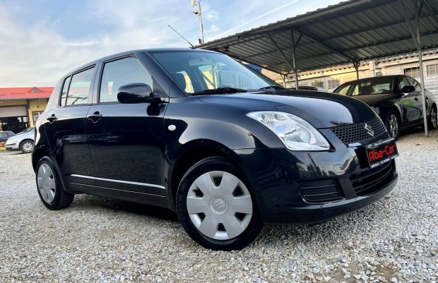 Suzuki Swift 1.3 GLX CD AC 2010/5Ajts/124Ezer...