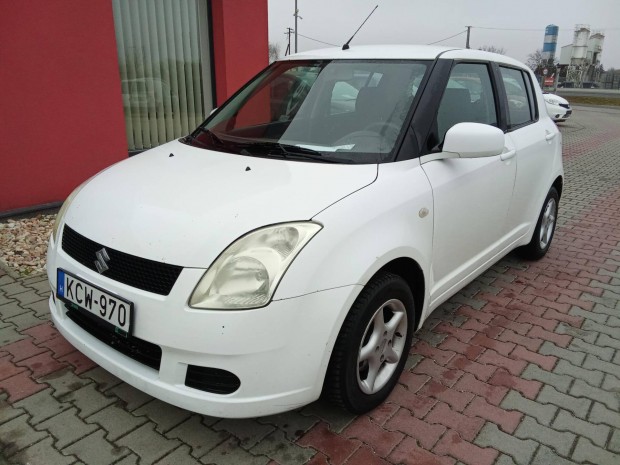 Suzuki Swift 1.3 GLX CD AC