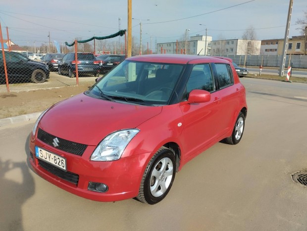 Suzuki Swift 1.3 GLX CD AC Gyárias.Szép.Kevés K...