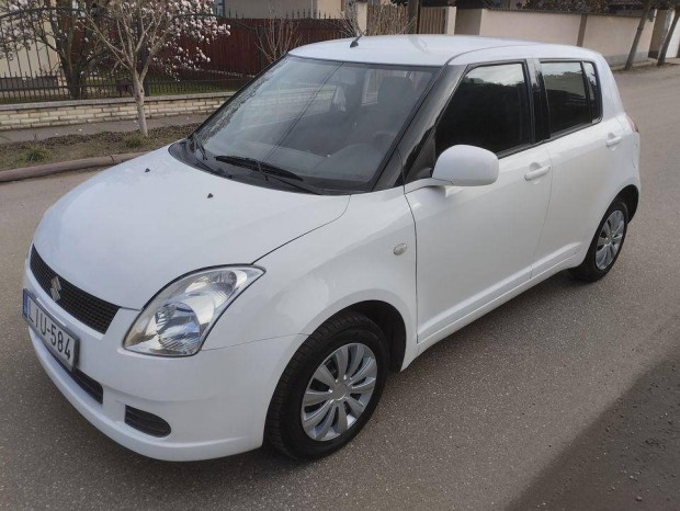 Suzuki Swift 1.3 GLX CD AC Limitlt Gyrias.Kl...