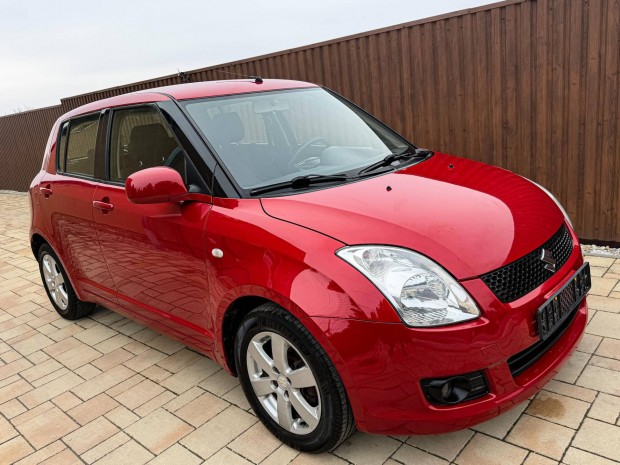 Suzuki Swift 1.3 GLX CD AC Limit�lt Star 105 ez...