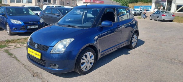 Suzuki Swift 1.3 GLX CD AC lsfts. 8 lgzsk...