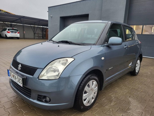 Suzuki Swift 1.3 GLX CD AC Winter Limitlt 4X4!...