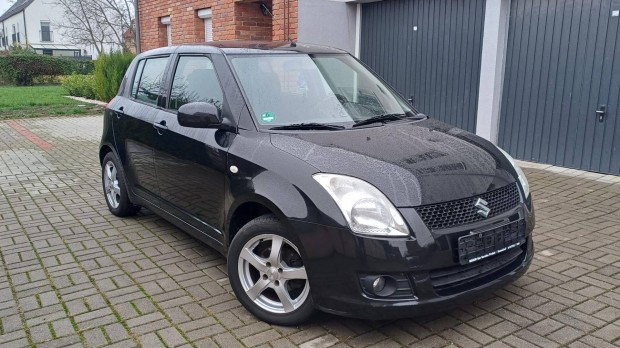 Suzuki Swift 1.3 GLX CD AC Winter Limit�lt Maga...