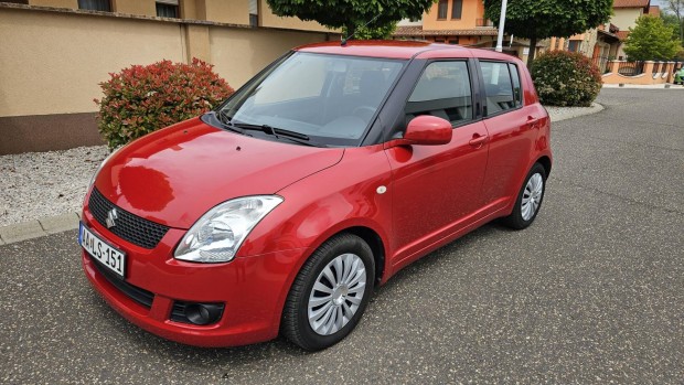 Suzuki Swift 1.3 GLX CD AC Winter Limitált TEMP...