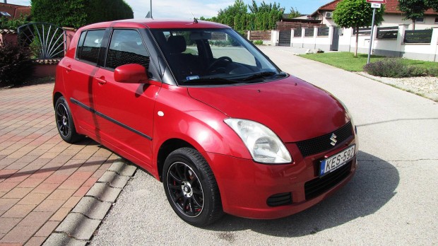Suzuki Swift 1.3 GLX Frissen szervizelve. rendk...