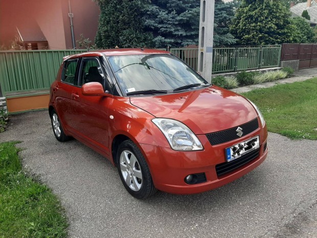 Suzuki Swift 1.3 GS ACC 4x4 Öszkerekes!1Év Gara...