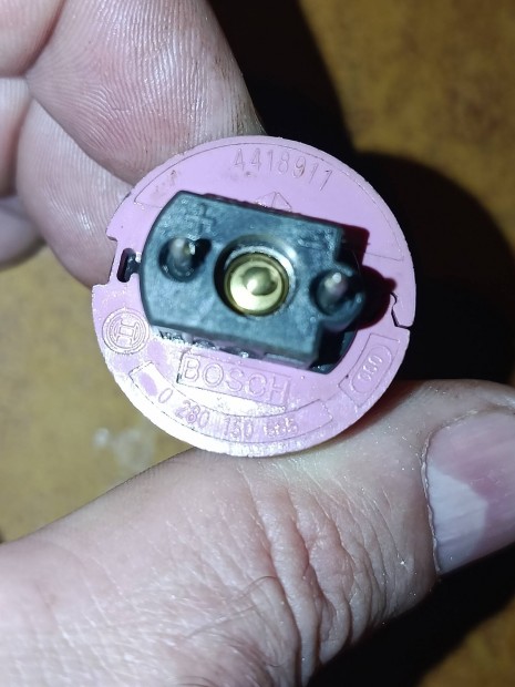 Suzuki Swift 1,3 injektor szelep befecskendező szelep