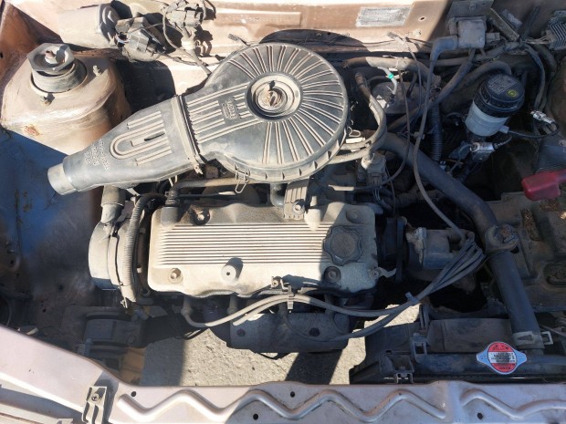 Suzuki Swift 1.3 komplett motor G13BA
