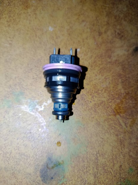Suzuki Swift 1,3 kzponti befecskendez injektor szelep 