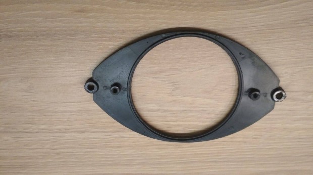 Suzuki Swift 2003-ig, hangszr keret - j