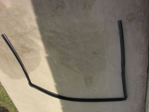 Suzuki Swift 2005-10 3 ajtó jobb bal üveg vezető gumi kéder