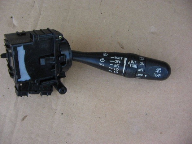 Suzuki Swift 2005-10 gyri ablaktrl kapcsol kormnykapcsol