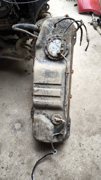 Suzuki Swift 2005- 4x4 4wd tank és AC üzemanyag szivattyú összkerekes